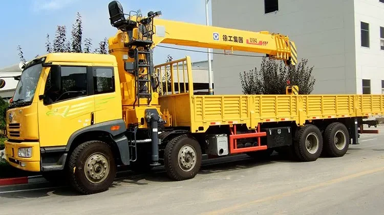 10 ton crane pickup Truck in UAE